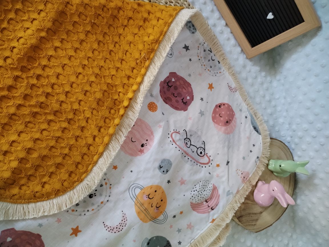 Mantinha de algodão com tecido waffle - Planetas - Meu Pé de Maçã