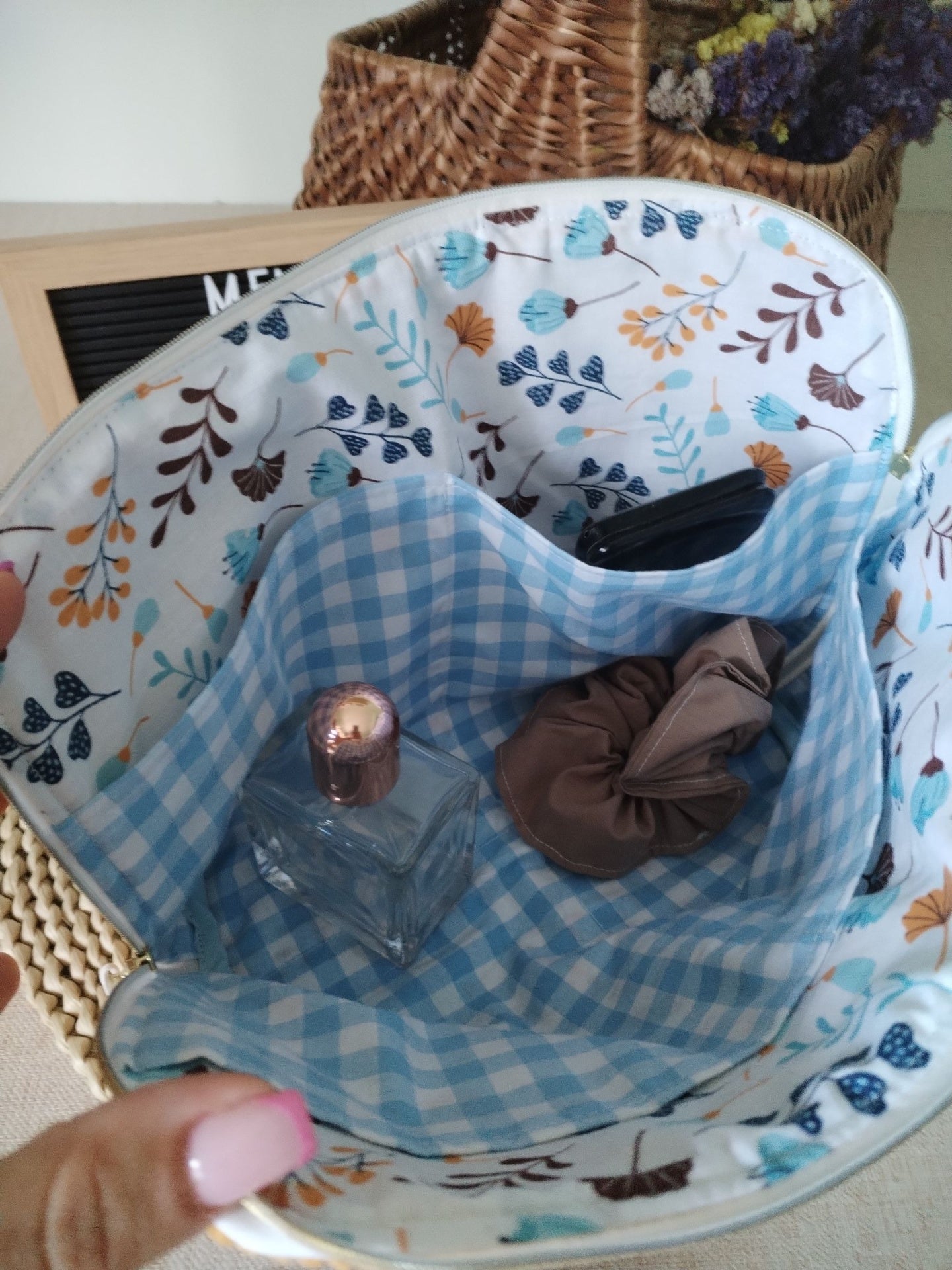 Necessaire de Viagem para Mães – Elegância e Praticidade no Seu Ritmo - Amarelo - Meu Pé de Maçã