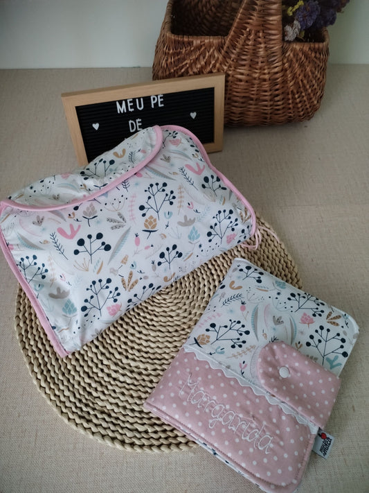 Pack Essenciais de Passeio - Bolsa tudo em um e Porta Documentos - Meu Pé de Maçã