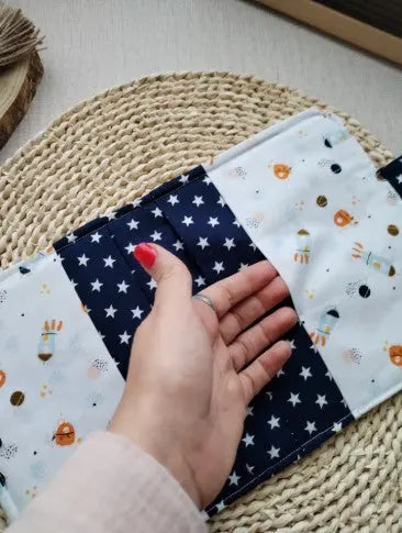 Porta Documentos Espacial - Meu Pé de Maçã