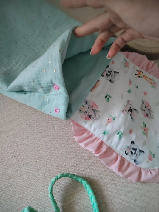 Mochila com Animais Rosa e Verde Água - Meu Pé de Maçã