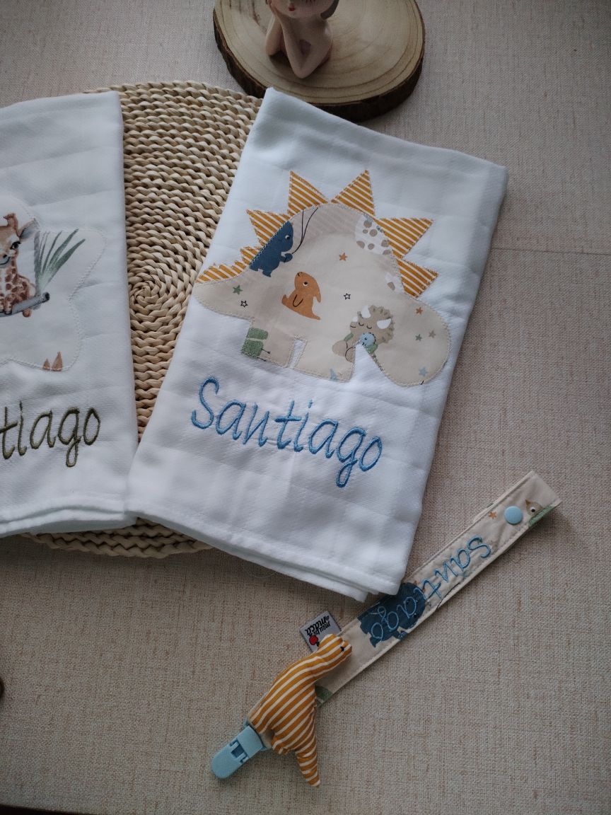 Fralda Personalizada Dinossauro - Meu Pé de Maçã
