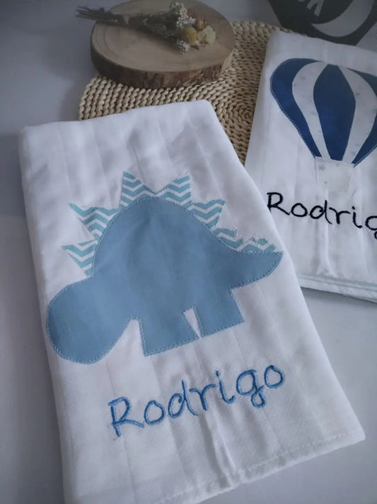 Fralda Personalizada Dinossauro Meu Pé de Maçã