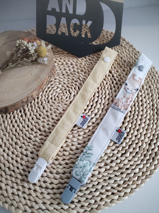 conjunto fita prende chupeta personalizada amarelo e animais feito à mão