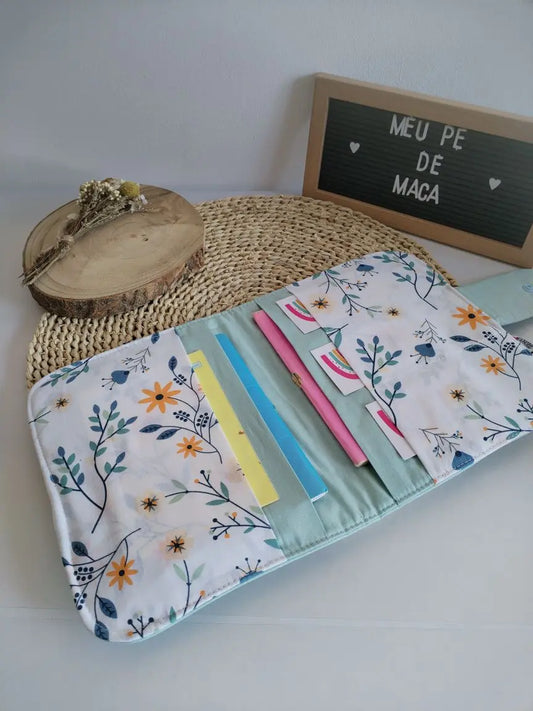 Atenção aos Detalhes - Porta Documentos do Bebé - Personalizado Meu Pé de Maçã