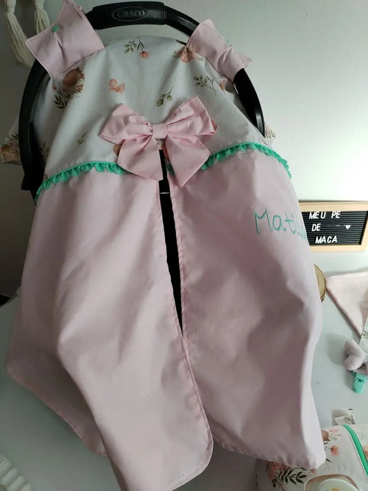 Tapa-ovinho personalizável com abertura à frente Meu Pé de Maçã