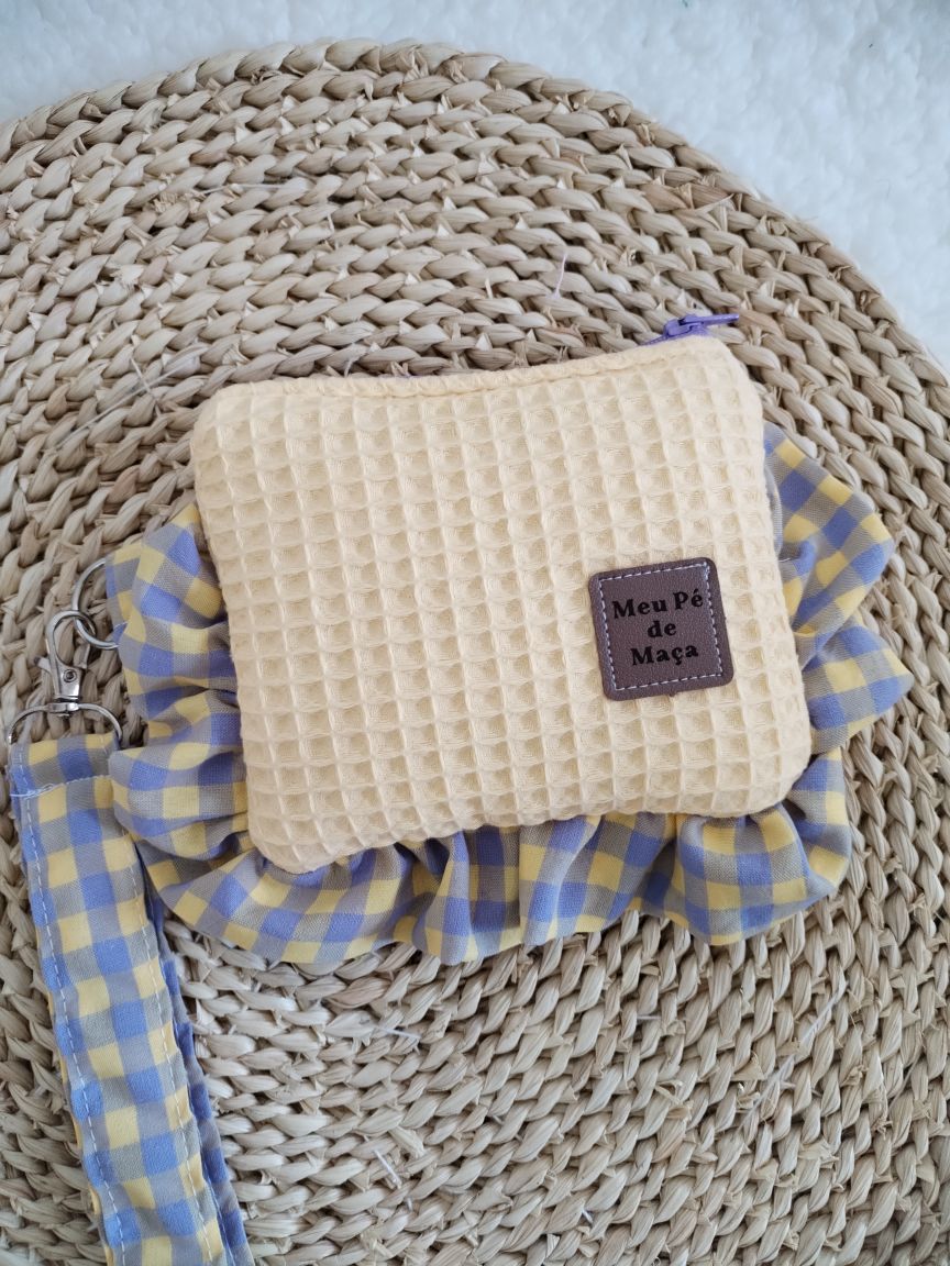 Carteirinha de Moedas e Cartões com Pega Removível – Waffle Amarelo e Vichy Lilás