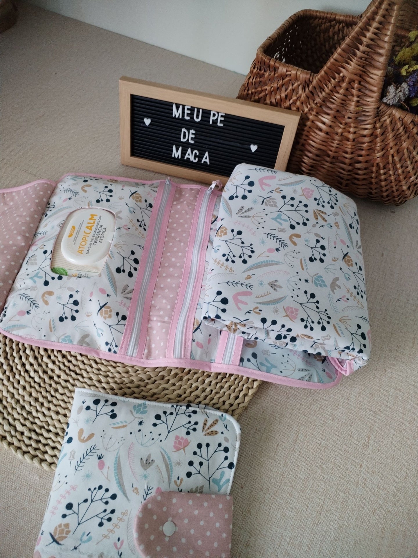 Pack Essenciais de Passeio - Bolsa tudo em um e Porta Documentos - Meu Pé de Maçã
