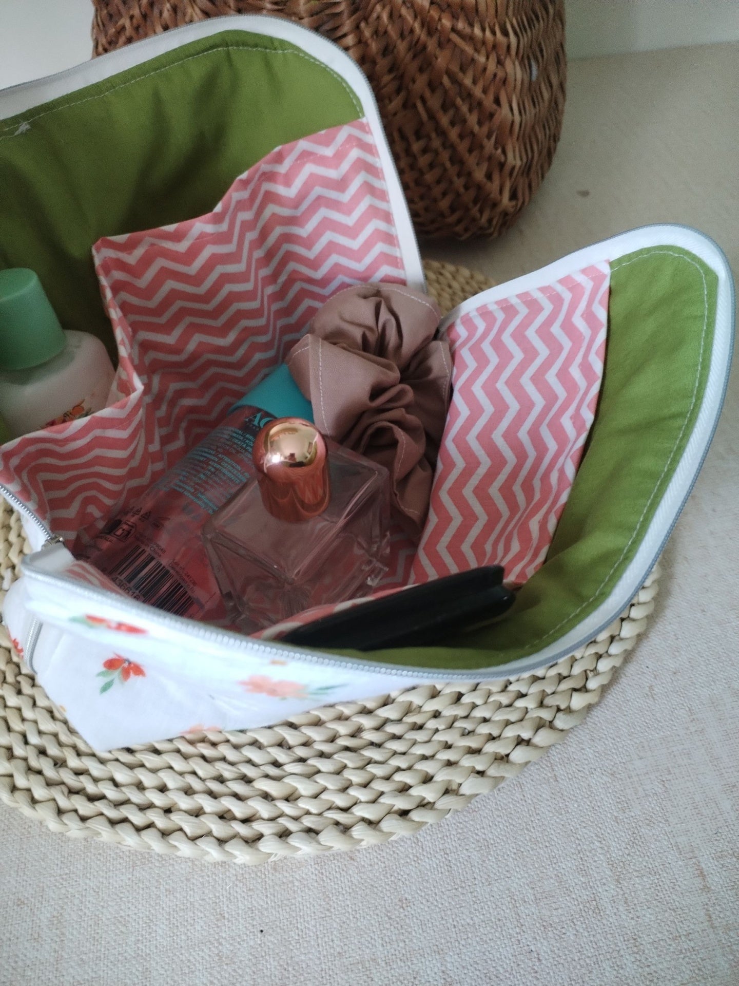 Necessaire de Viagem – Elegância e Praticidade no Seu Ritmo - Meu Pé de Maçã