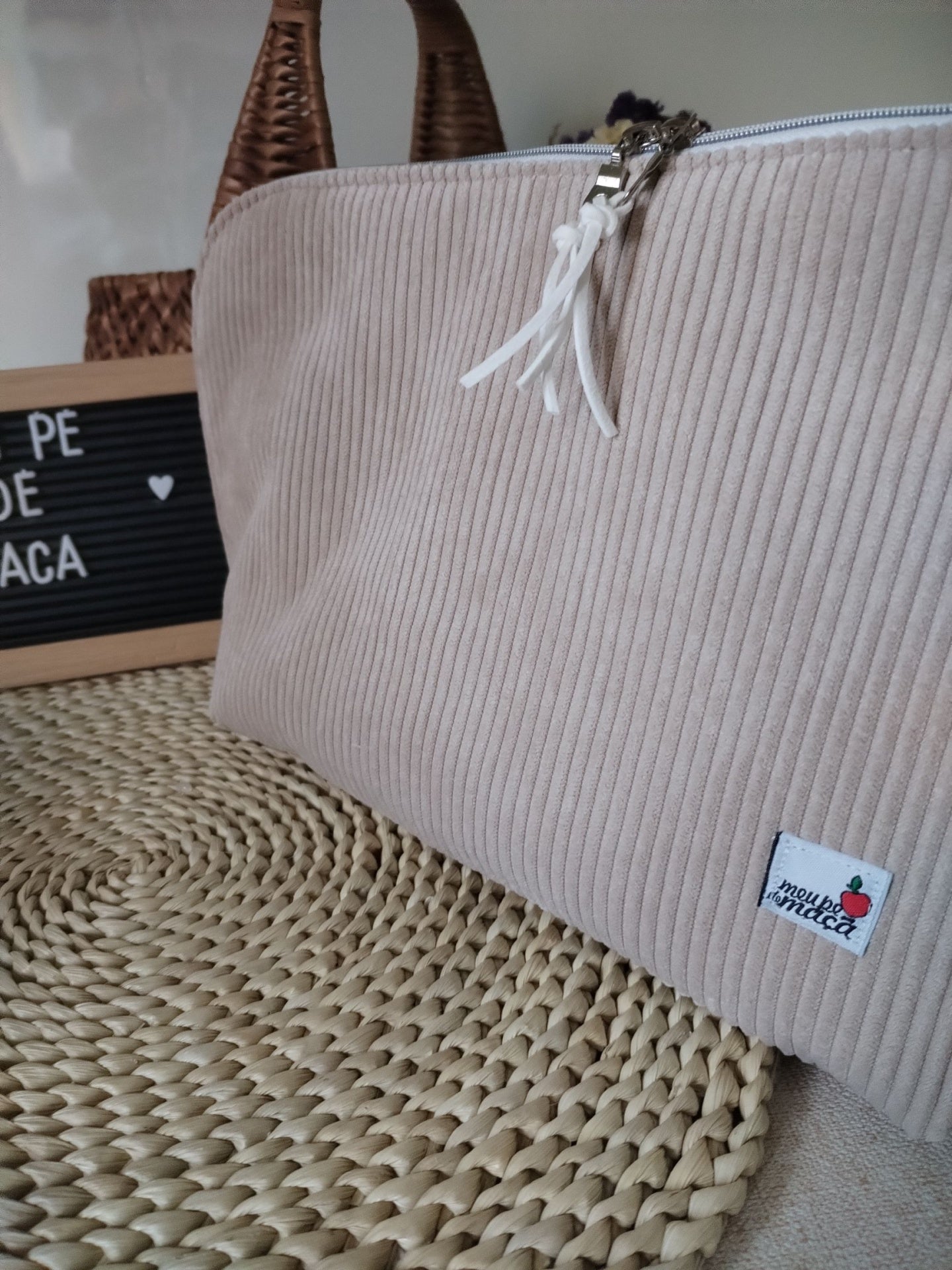 Necessaire de Viagem para Mães – Elegância e Praticidade no Seu Ritmo - Cinza - Meu Pé de Maçã