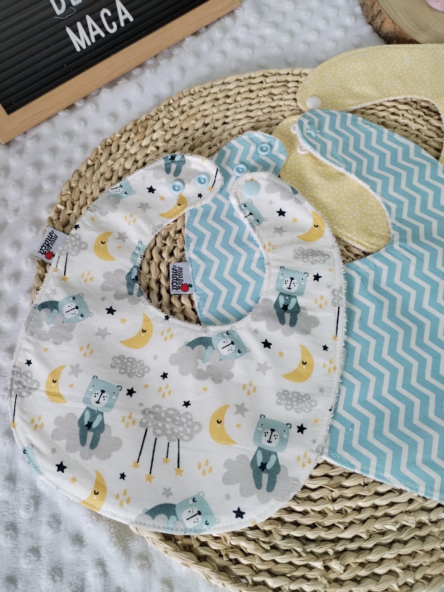 Conjunto babetes e fitas da chupeta - Meu Pé de Maçã