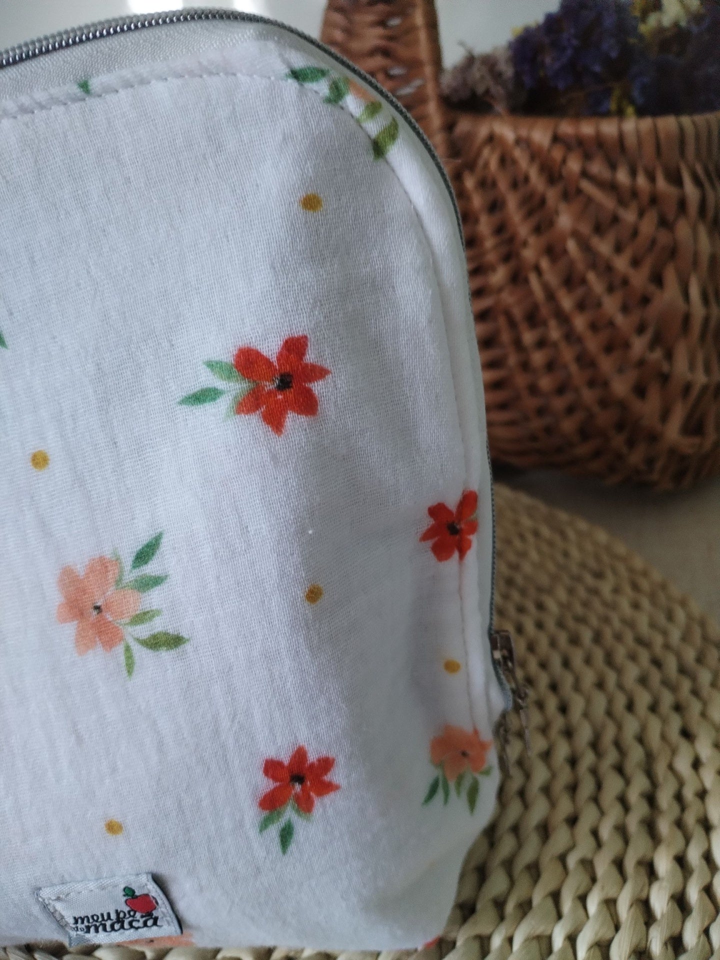 Necessaire de Viagem – Elegância e Praticidade no Seu Ritmo - Meu Pé de Maçã