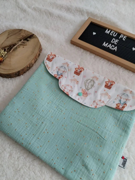 Bolsa Envelope - Primeira Roupinha - Animais com Balões - Meu Pé de Maçã