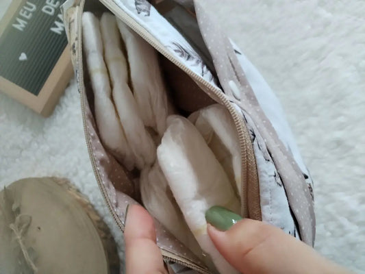 Bolsa organizadora para fraldas e toalhitas — feita à mão - Animais da Savana - Meu Pé de Maçã