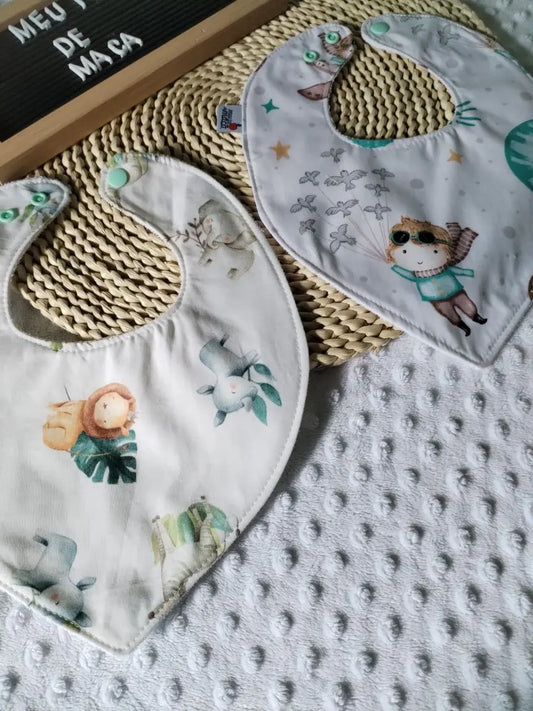 Conjunto 2 Babetes Bandana - Principezinho e Animais - Meu Pé de Maçã