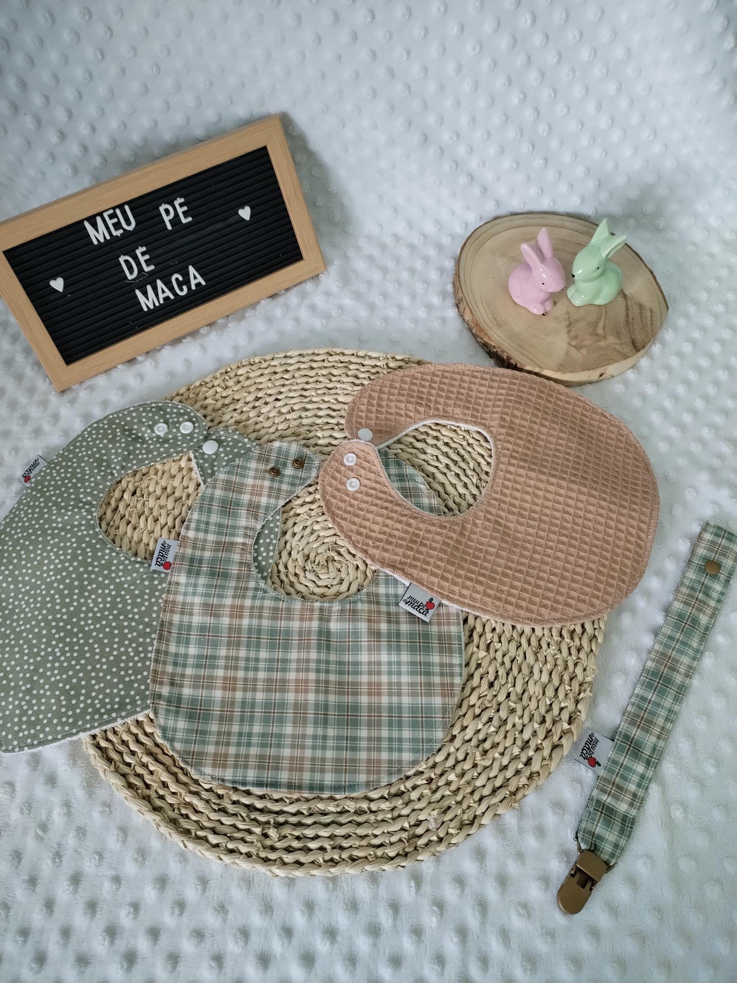 Conjunto Babetes e Fita da Chucha - Meu Pé de Maçã