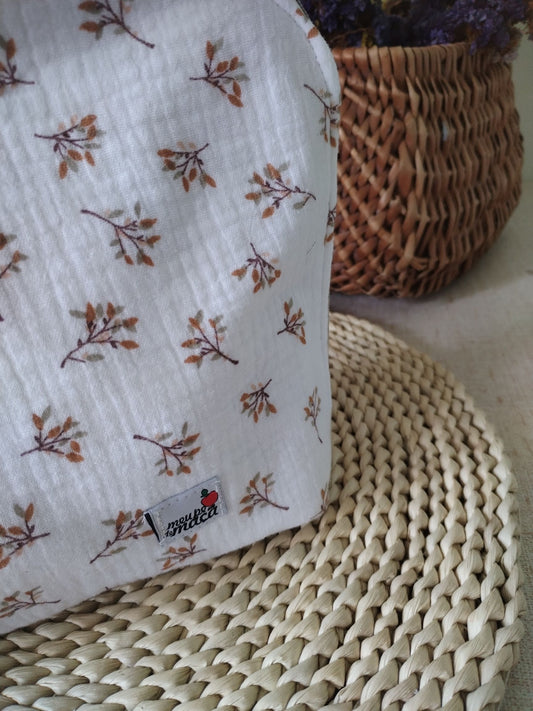 Necessaire de Viagem – Elegância e Praticidade no Seu Ritmo - Floral Camel - Meu Pé de Maçã