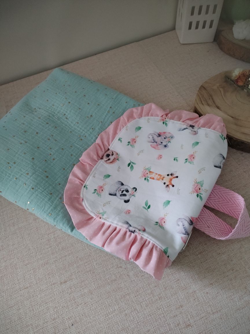 Mochila com Animais Rosa e Verde Água - Meu Pé de Maçã