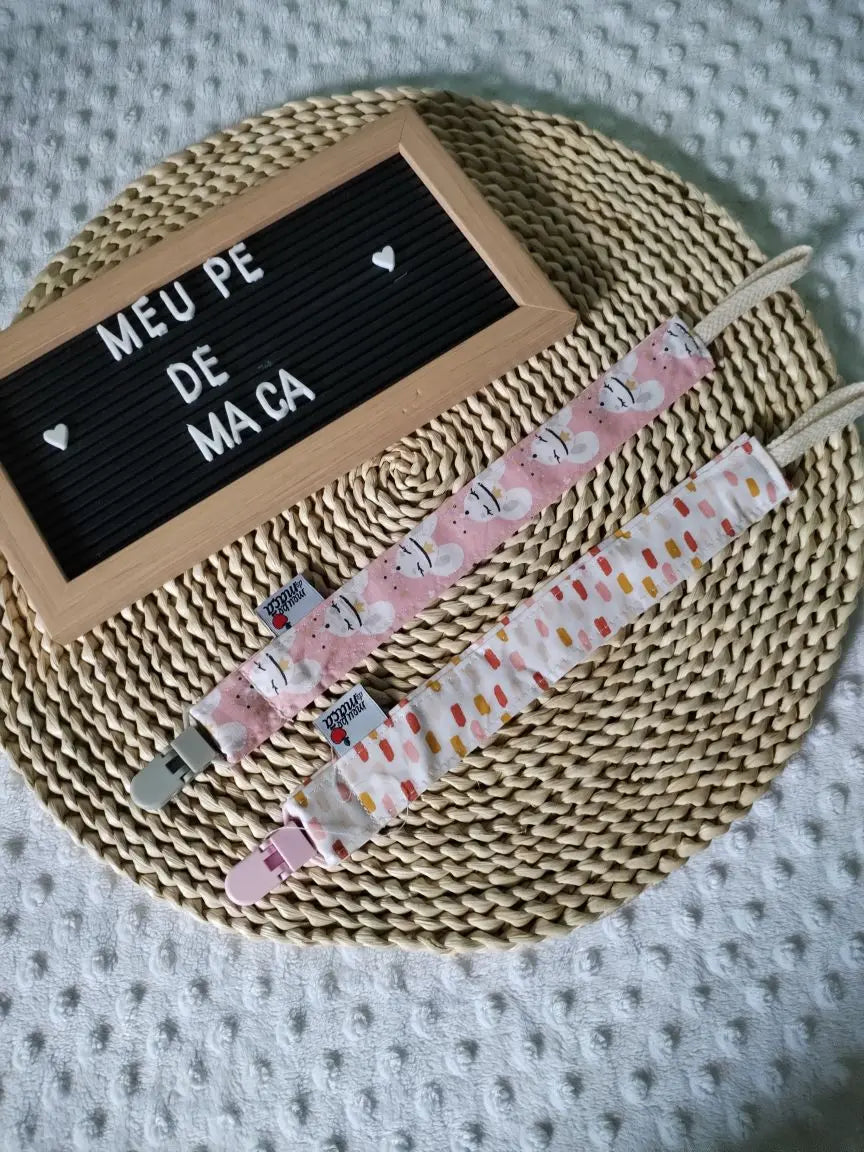 Conjunto 2 Fitas Prende Chupeta - Tracinhos e Ratinhas - Meu Pé de Maçã
