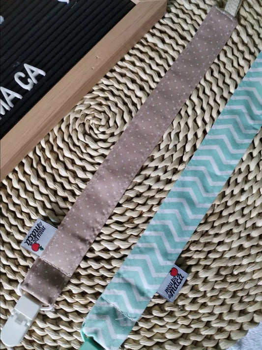 Conjunto 2 Fitas Prende Chupeta - Verde Água e Bege - Meu Pé de Maçã