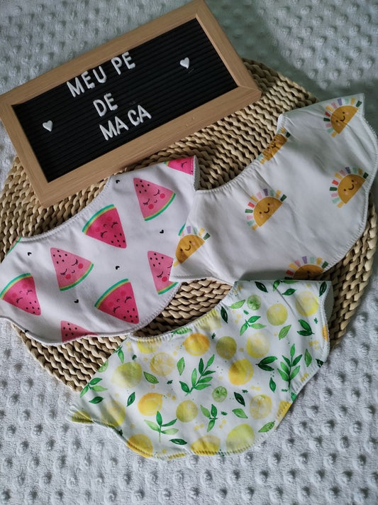 Conjunto 3 Babetes Flor - Verão - Meu Pé de Maçã