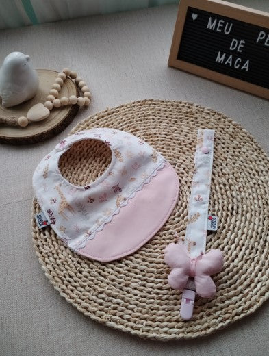 Conjunto Babete e Fita prende chupeta - Meu Pé de Maçã