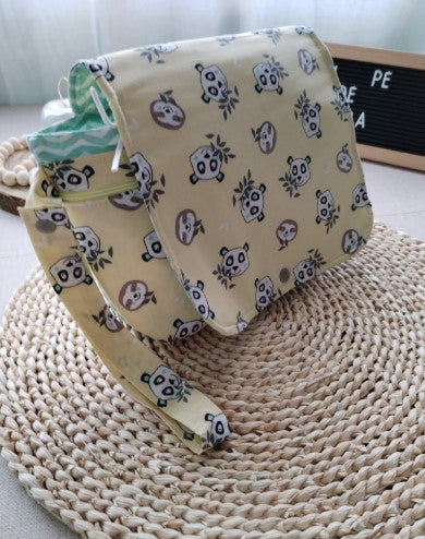 Atenção aos Detalhes - Bolsa para Fraldas e Toalhitas - Escolha o tecido - Meu Pé de Maçã