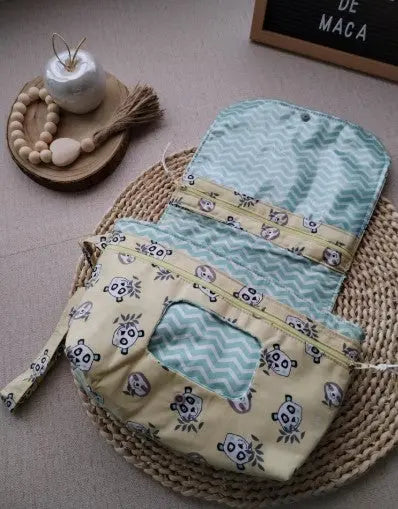 Bolsa para as fraldas e toalhitas - Pandinhas - Meu Pé de Maçã