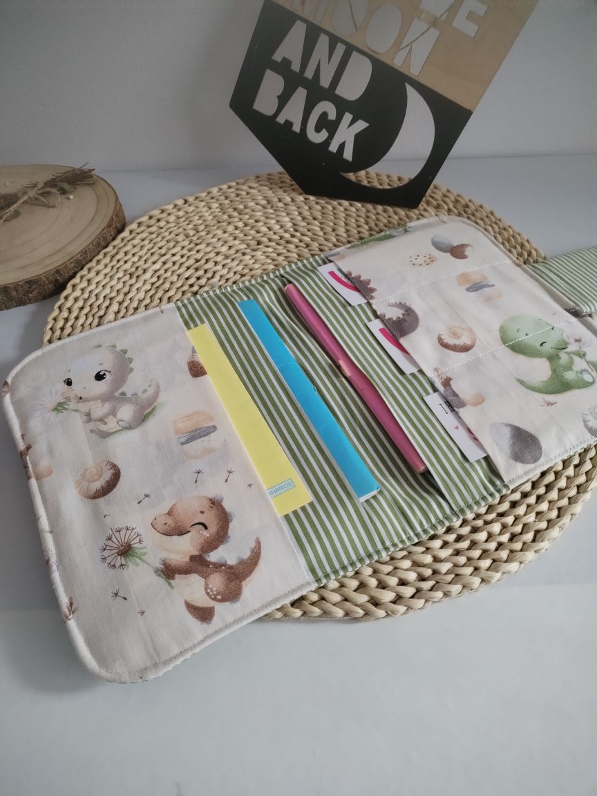 Atenção aos Detalhes - Porta Documentos do Bebé - Personalizado - Meu Pé de Maçã