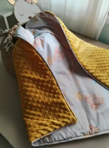 Mantinha Polar Esquilinhos fofinhos - Meu Pé de Maçã