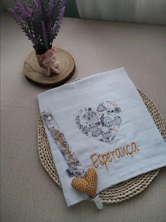 Fralda Coração - Meu Pé de Maçã