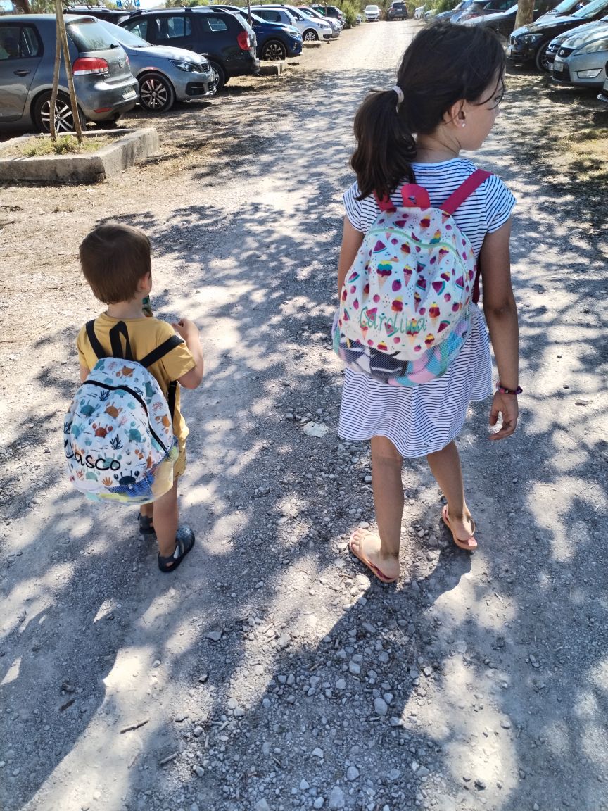 Mochila de Praia com Rede Personalizável para Crianças – Anti-Areia e Bordada - Meu Pé de Maçã