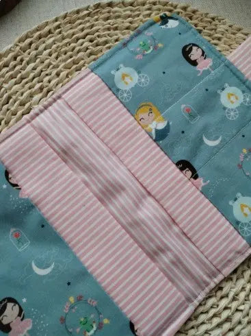 Porta Documentos Princesas - Meu Pé de Maçã