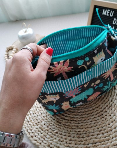 Atenção aos Detalhes - Bolsa Organizadora - Personalize a sua bolsa - Meu Pé de Maçã