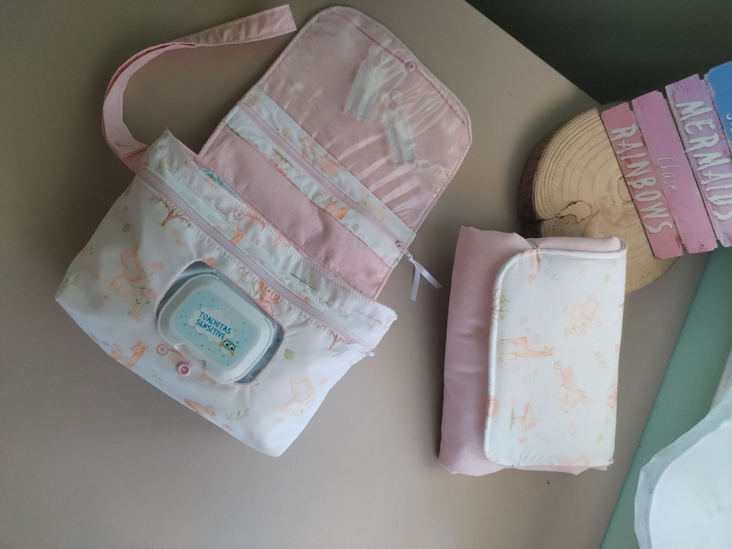 Pack Mudança Express - Bolsa Fraldas e Toalhitas e Muda Fraldas - Meu Pé de Maçã 