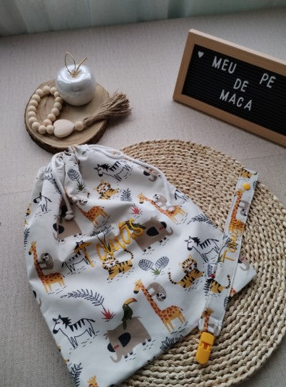 Conjunto Saco para a Roupa e fita da chupeta - Meu Pé de Maçã 