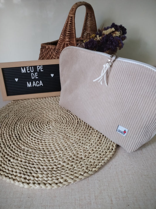 Necessaire de Viagem para Mães – Elegância e Praticidade no Seu Ritmo - Cinza - Meu Pé de Maçã 