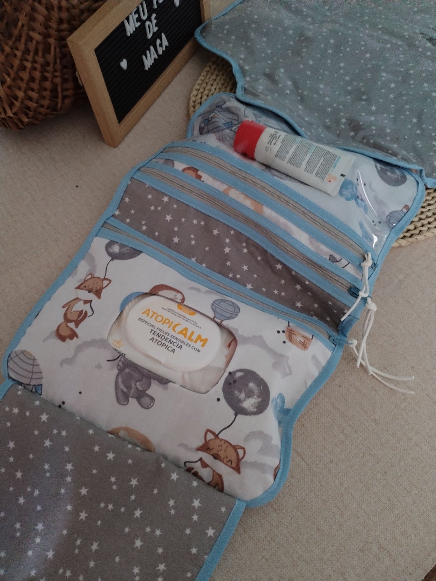 Pack Essenciais de Passeio - Bolsa tudo em um e Porta Documentos - Meu Pé de Maçã 