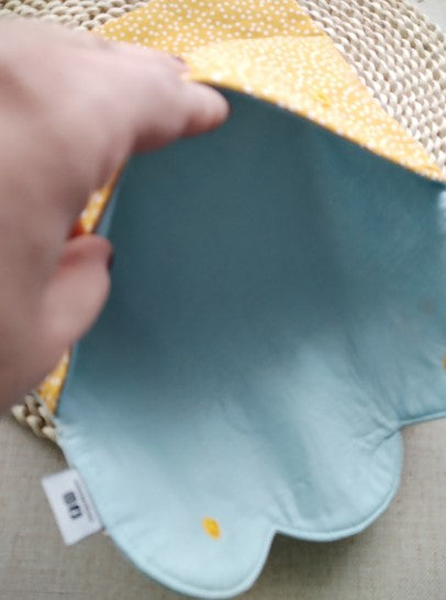 Bolsa Estilo Envelope Personalizável para a Primeira Roupa do Bebé - Meu Pé de Maçã 