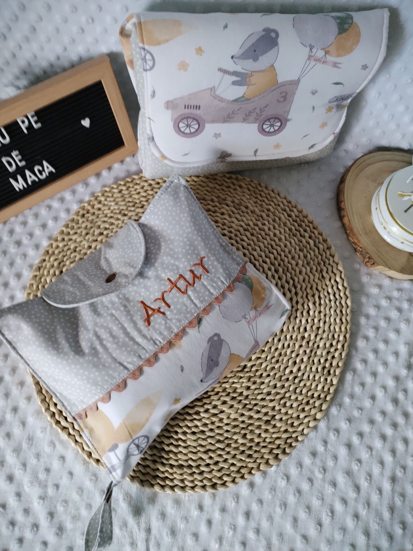 Pack Pronto & Protegido - Bolsa 3 em 1 e Muda Fraldas - Meu Pé de Maçã 