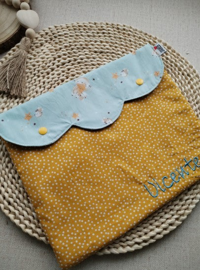 Bolsa Estilo Envelope Personalizável para a Primeira Roupa do Bebé - Meu Pé de Maçã 