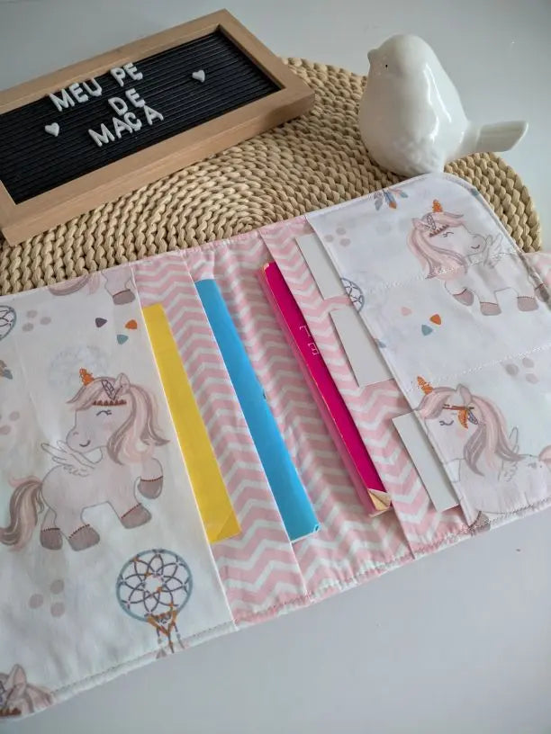 Atenção aos Detalhes - Porta Documentos do Bebé - Personalizado Meu Pé de Maçã