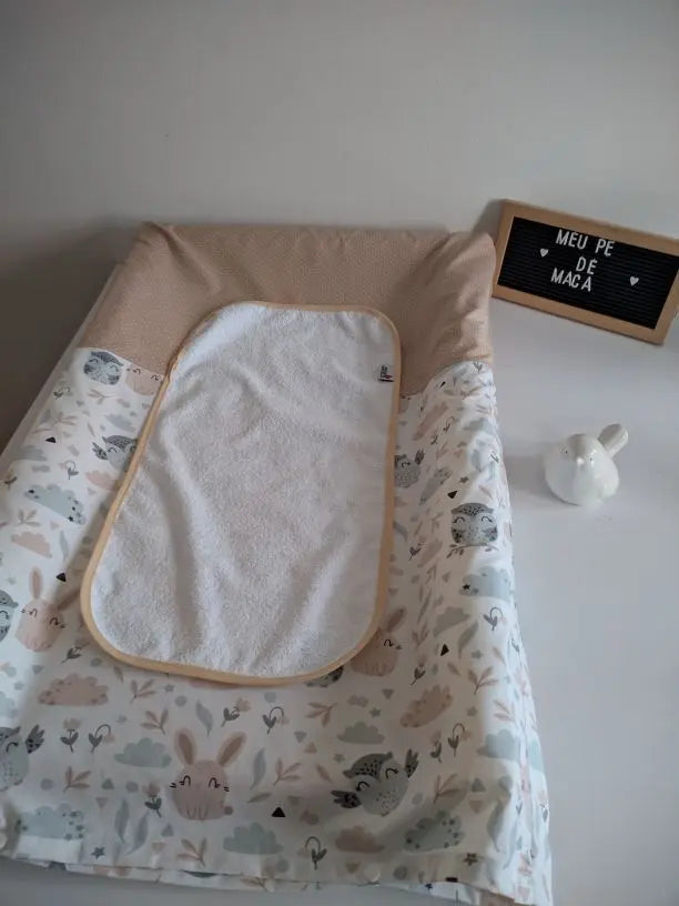 Capa Muda Fraldas Meu Pé de Maçã