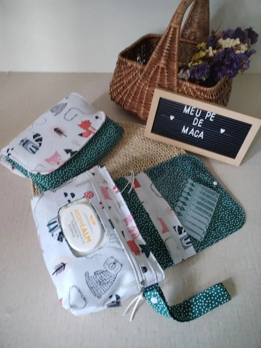 Pack Mudança Express - Bolsa Fraldas e Toalhitas e Muda Fraldas Meu Pé de Maçã