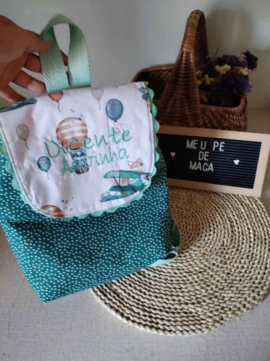Mochila Infantil Personalizada em Algodão Oeko-Tex – Ideal para Creche e Jardim de Infância Meu Pé de Maçã