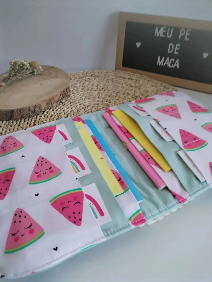 Atenção aos Detalhes - Porta Documentos Duplo para Irmãos - Personalizado Meu Pé de Maçã