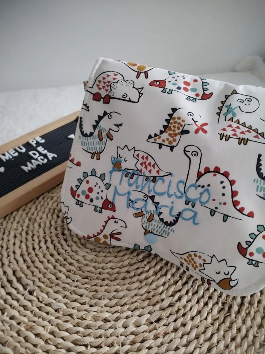 Atenção aos Detalhes - Bolsa para Fraldas e Toalhitas - Escolha o tecido Meu Pé de Maçã