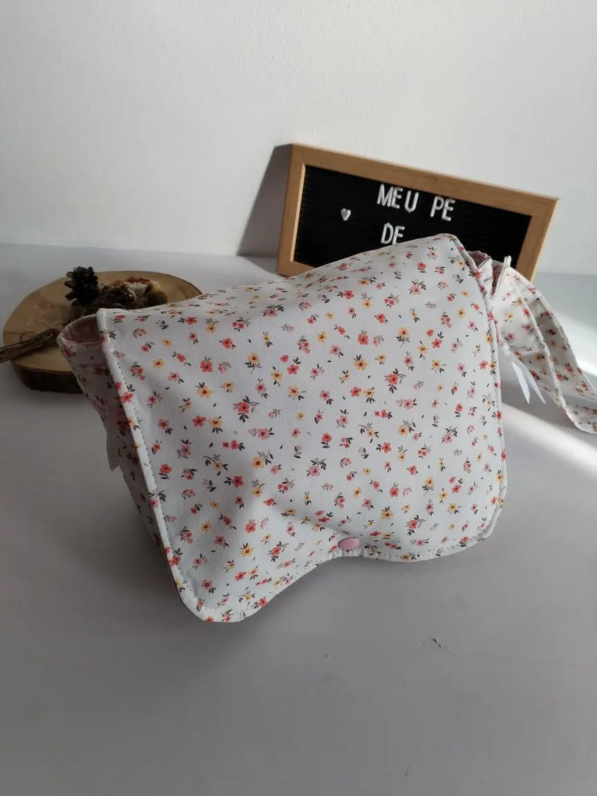 Atenção aos Detalhes - Bolsa para Fraldas e Toalhitas - Escolha o tecido Meu Pé de Maçã
