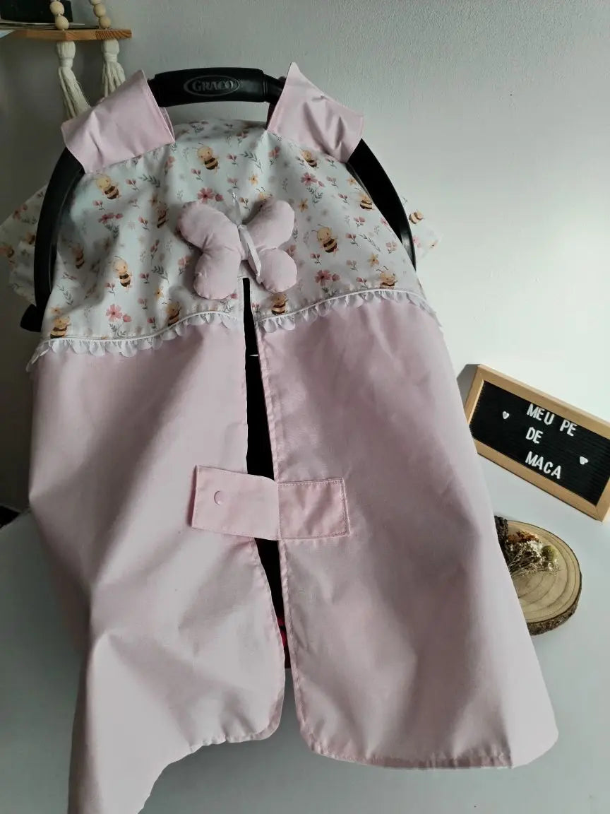 Tapa-ovinho personalizável com abertura à frente Meu Pé de Maçã