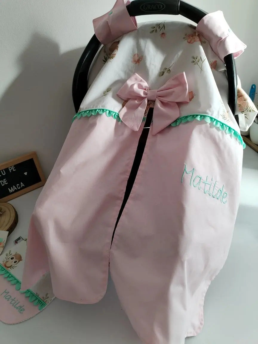 Tapa-ovinho personalizável com abertura à frente Meu Pé de Maçã